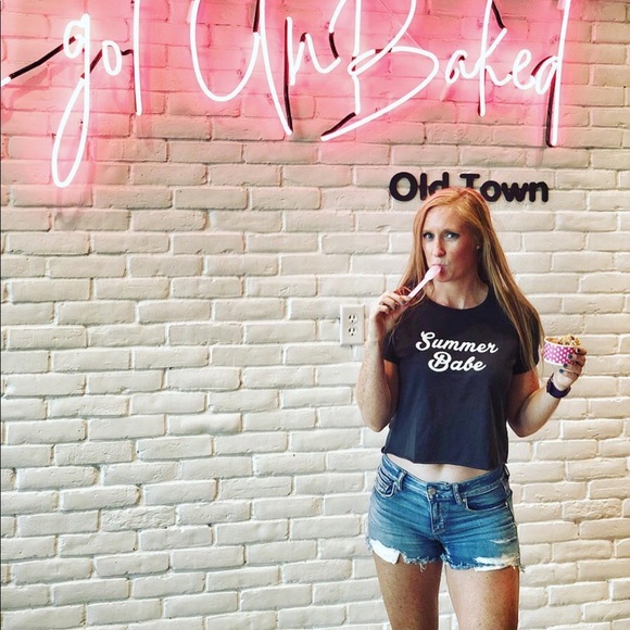 Summer Babe dark gray crop top tee - Picture 2 of 2